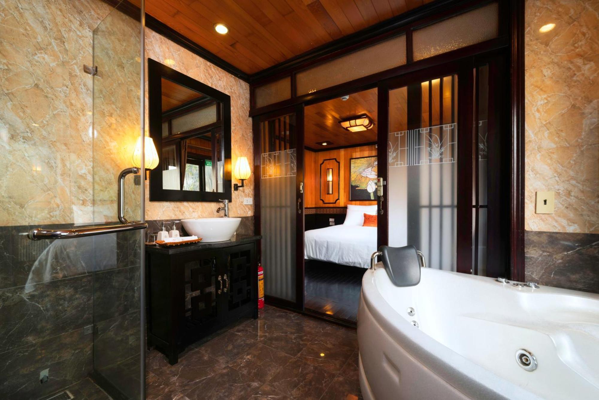Halong Arcadia Cruise Hotel Hạ Long-öböl Kültér fotó