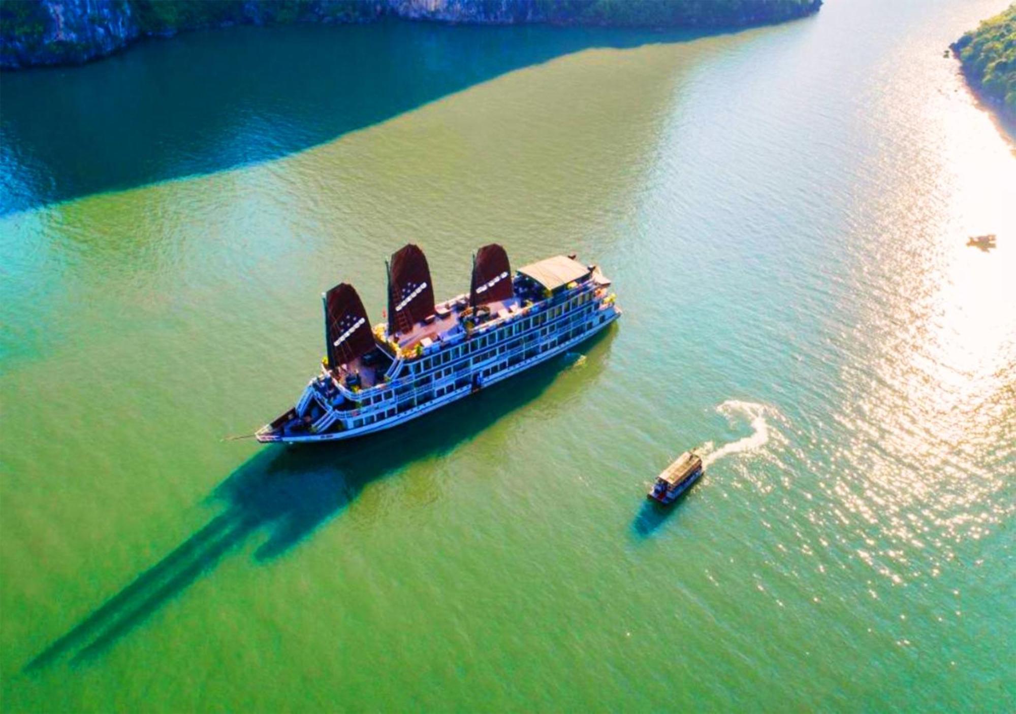 Halong Arcadia Cruise Hotel Hạ Long-öböl Kültér fotó