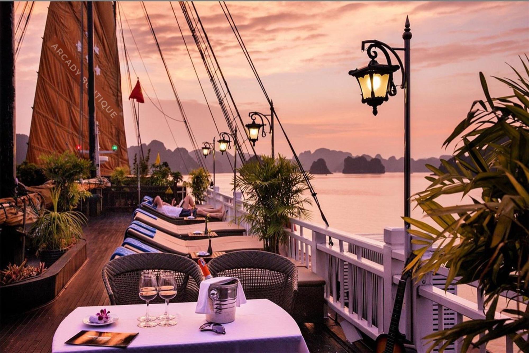 Halong Arcadia Cruise Hotel Hạ Long-öböl Kültér fotó